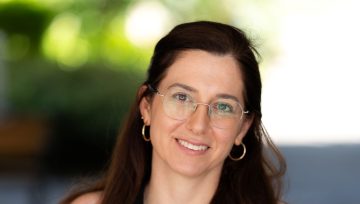  Dr. Larom Shirly