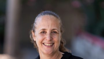  Dr. Roni Koren